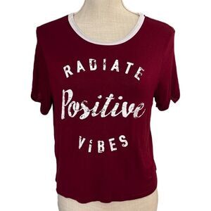 RUE21 JR's Med CROPPED T-SHIRT (Maroon/White Radiate Positive Vibes)